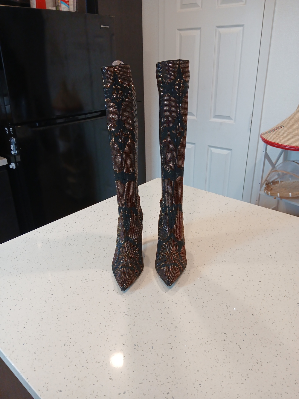 Aldo Black and Brown Studded Over-the-Knee Pointed Boots Sz 9 - Picture 4 of 12